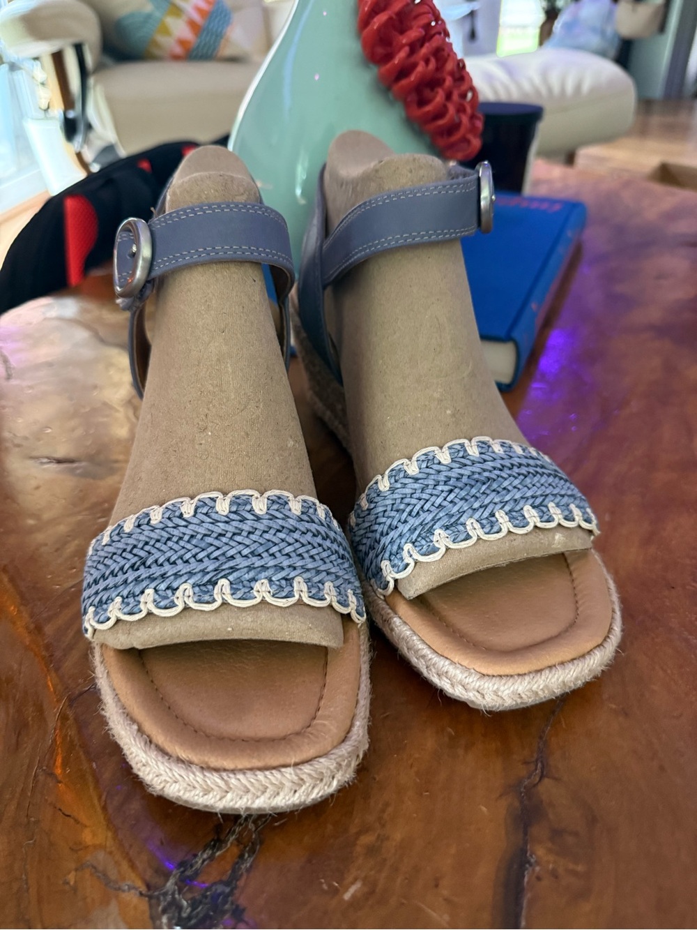 Sofft Inez Blue Sandal - Picture 9 of 14